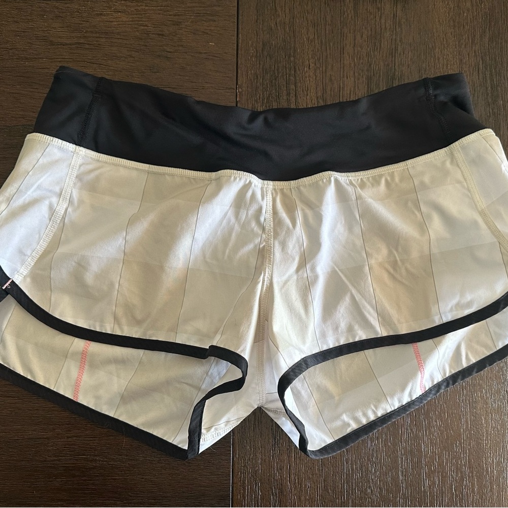 Lululemon shorts white size 6